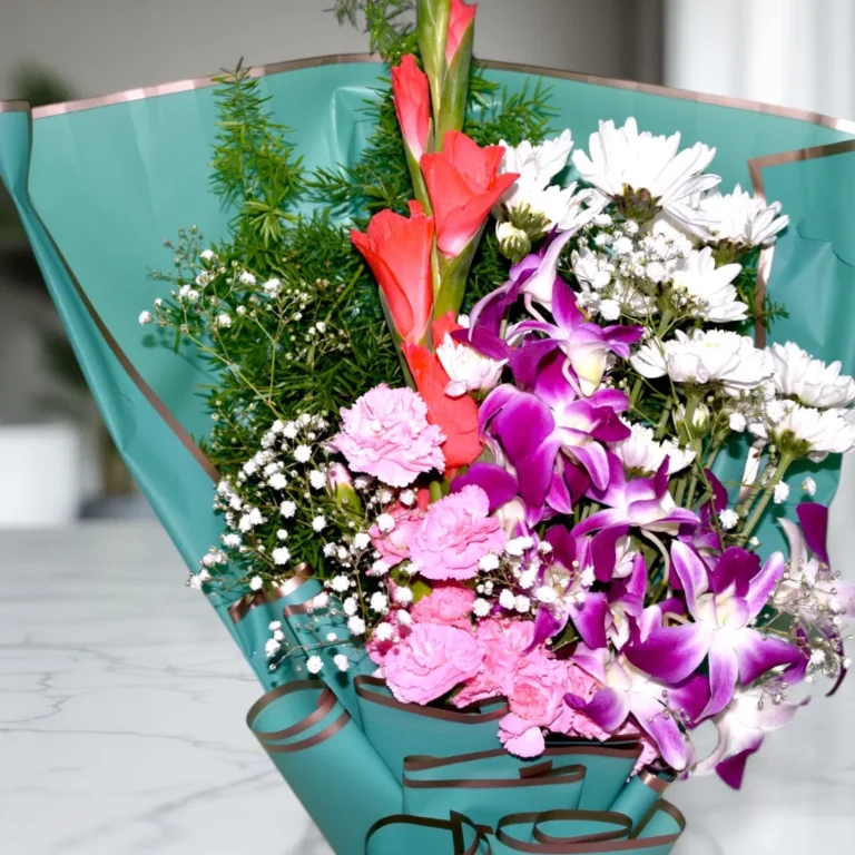 Admirable Mixed Flower Bouquet